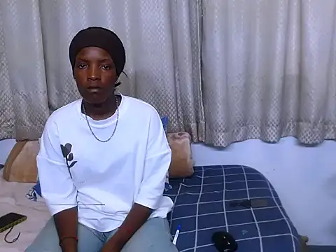 AfricanBarbiee69 online show from January 8, 3:47 pm