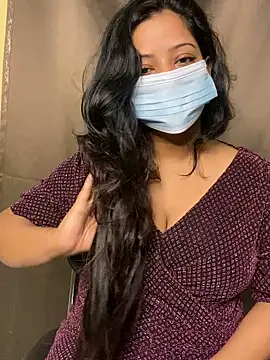 Snapshot of simmi78 chatting on November 3, 10:05 am simmi78 online show from November 3, 10:05 am