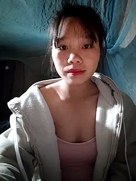 linh-miu99 online show from December 2, 6:58 pm