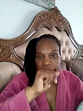 Snapshot of Hotcougar chatting on October 31, 9:54 am Hotcougar online show from October 31, 9:54 am