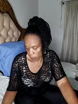 Snapshot of Hotcougar chatting on December 1, 10:15 pm Hotcougar online show from December 1, 10:15 pm