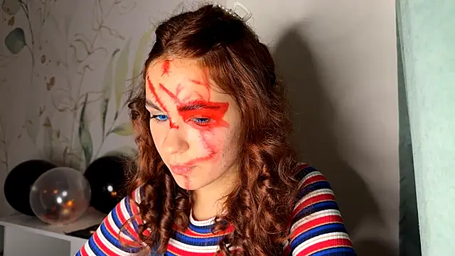 Snapshot of LunaAfrodita chatting on October 31, 7:04 pm LunaAfrodita online show from October 31, 7:04 pm