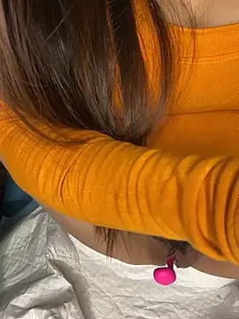 Snapshot of Minhee22 chatting on February 5, 5:28 pm Minhee22 online show from February 5, 5:28 pm