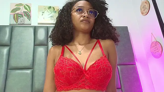 Snapshot of ScarletNoir4u chatting on December 4, 2:54 am ScarletNoir4u online show from December 4, 2:54 am