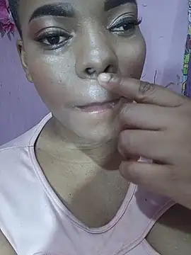 Snapshot of Kailyyhot chatting on November 14, 6:45 am Kailyyhot online show from November 14, 6:45 am