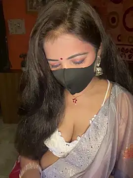 Snapshot of Dipu_cute chatting on February 4, 8:03 pm Dipu cute online show from February 4, 8:03 pm
