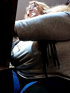 Snapshot of JennyInVegas chatting on October 28, 3:36 pm JennyInVegas online show from October 28, 3:36 pm