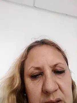 Snapshot of JennyInVegas chatting on November 1, 6:43 pm JennyInVegas online show from November 1, 6:43 pm