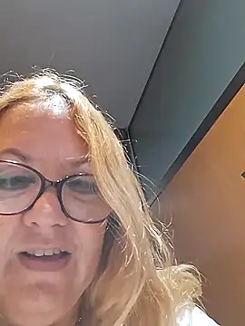 JennyInVegas online show from April 1, 4:59 pm