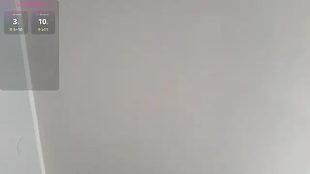 Snapshot of AdeleLaCr0ix chatting on October 26, 4:18 am AdeleLaCr0ix online show from October 26, 4:18 am