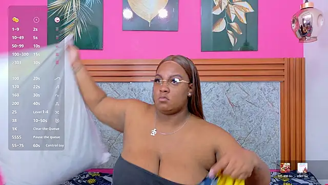 Snapshot of matureahomegirl chatting on March 7, 2:41 am matureahomegirl online show from March 7, 2:41 am