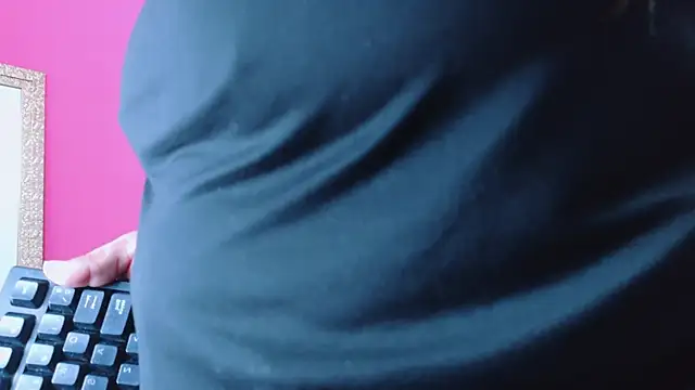 Snapshot of matureahomegirl chatting on March 22, 11:46 am matureahomegirl online show from March 22, 11:46 am