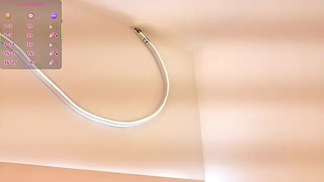 Snapshot of lulu_wonder chatting on December 1, 8:36 pm lulu wonder online show from December 1, 8:36 pm