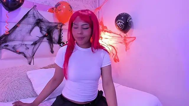 Snapshot of Sofia_clk chatting on October 31, 4:02 am Sofia clk online show from October 31, 4:02 am