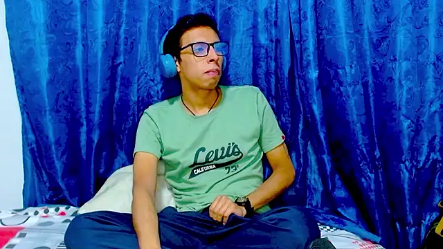 DavTwink3100 online show from February 9, 2:04 am