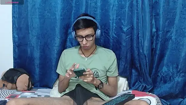 DavTwink3100 online show from April 5, 1:47 am