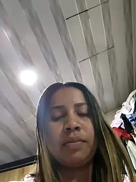 Snapshot of Keren_1-6 chatting on November 8, 10:52 pm Keren 1-6 online show from November 8, 10:52 pm