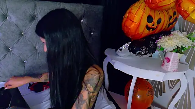 Snapshot of Scarlett_Keller chatting on October 29, 1:02 pm Scarlett Keller online show from October 29, 1:02 pm