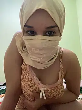 Snapshot of SaraChouchou chatting on October 26, 8:48 pm SaraChouchou online show from October 26, 8:48 pm