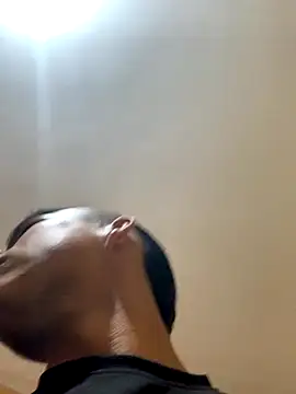 Emiliano Reyes online show from November 30, 2:10 pm