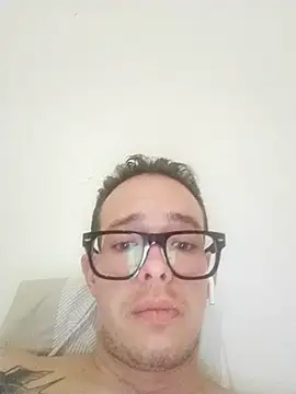 Snapshot of SlattedEndive chatting on March 5, 7:04 am SlattedEndive online show from March 5, 7:04 am