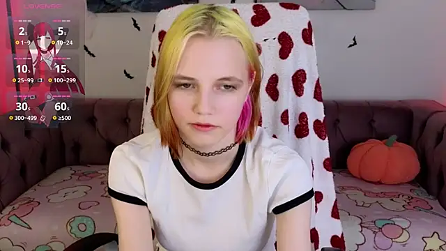 Snapshot of MitaSide chatting on October 22, 8:30 pm MitaSide online show from October 22, 8:30 pm