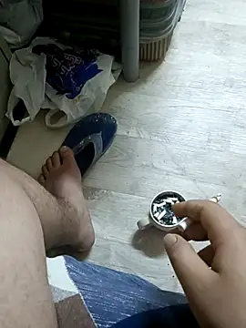 Snapshot of ConvoyedSubgroup chatting on February 10, 2:04 am ConvoyedSubgroup online show from February 10, 2:04 am