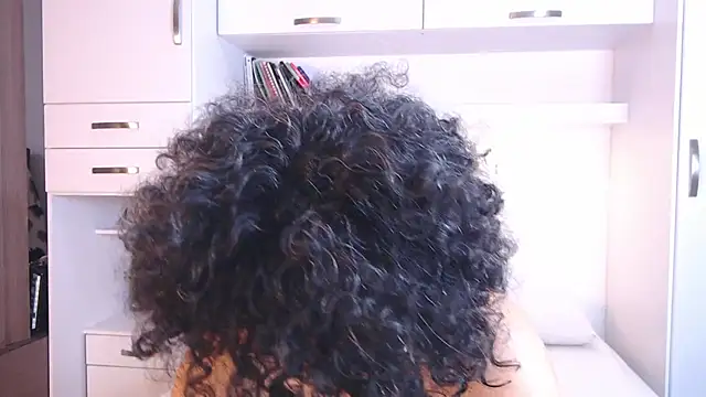 Snapshot of MartiRuis10 chatting on November 26, 11:28 pm MartiRuis10 online show from November 26, 11:28 pm