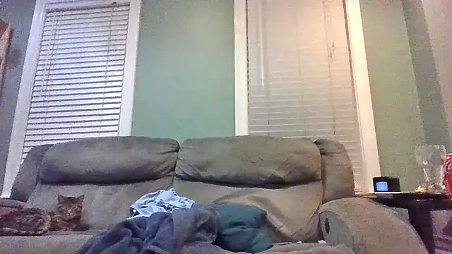 burby79 online show from April 4, 5:27 am