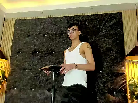 the fenix boy online show from November 2, 7:27 pm