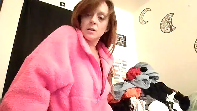 Snapshot of LoveLibz169 chatting on November 2, 9:00 am LoveLibz169 online show from November 2, 9:00 am