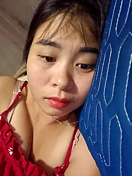 Snapshot of Squirrel-Pear chatting on December 2, 10:05 pm Squirrel-Pear online show from December 2, 10:05 pm