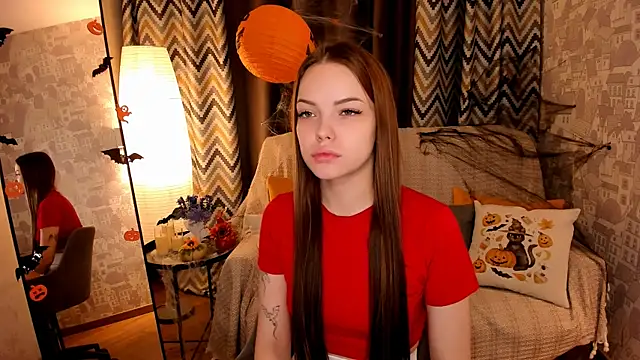 Snapshot of MelissaBell_ chatting on November 2, 1:52 am MelissaBell online show from November 2, 1:52 am