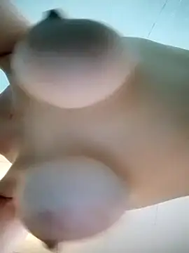 Snapshot of Loveyoudearxq chatting on October 28, 7:01 am Loveyoudearxq online show from October 28, 7:01 am