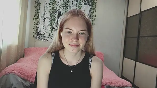 VETT KITTY online show from November 29, 6:49 am