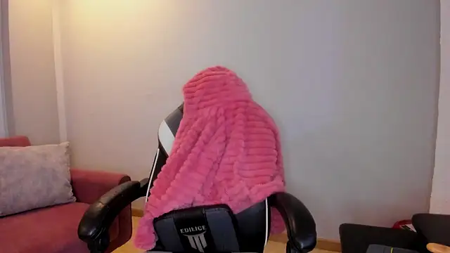 stefy bratz online show from February 5, 2:27 am