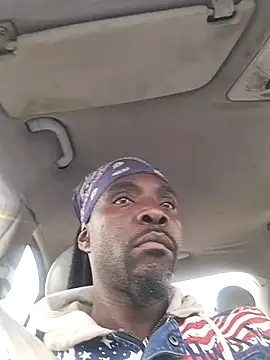 Snapshot of Mboro1988 chatting on June 7, 11:47 am Mboro1988 online show from June 7, 11:47 am