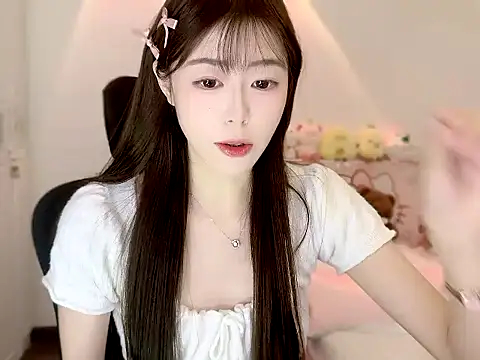 Snapshot of Onecutelittle chatting on October 26, 3:18 pm Onecutelittle online show from October 26, 3:18 pm