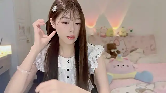 Snapshot of Onecutelittle chatting on November 1, 6:37 am Onecutelittle online show from November 1, 6:37 am