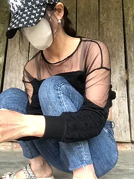 Kylie beem online show from March 4, 2:17 am