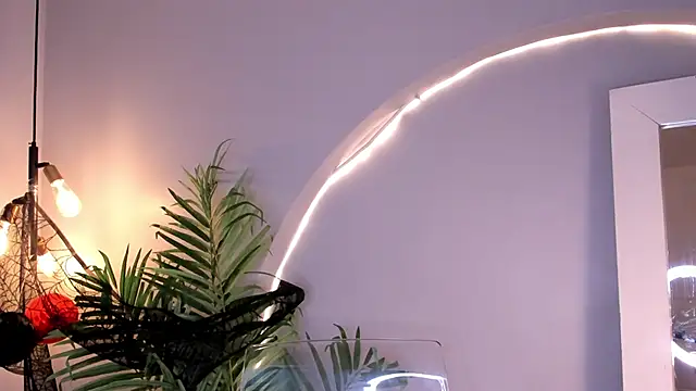 Snapshot of Juli_Casanova chatting on October 30, 1:23 pm Juli Casanova online show from October 30, 1:23 pm