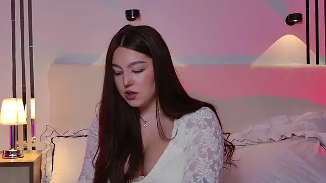 Snapshot of _Tessa_May_ chatting on December 1, 9:31 pm Tessa May online show from December 1, 9:31 pm