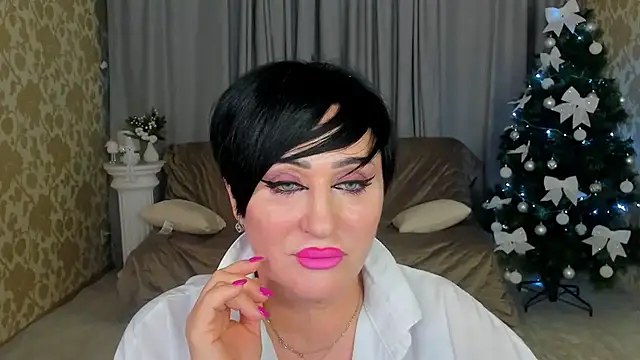 KiraTempt online show from December 19, 12:01 pm