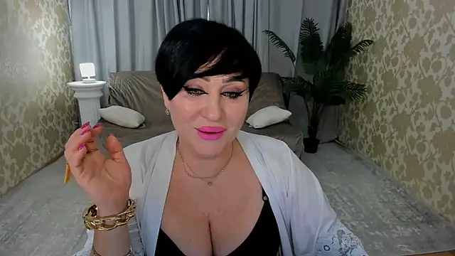 KiraTempt online show from January 10, 11:34 am