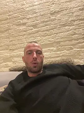 Rotteei1 online show from October 30, 5:24 pm