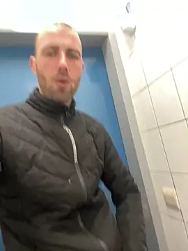 Rotteei1 online show from November 20, 9:20 am