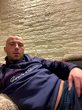 Rotteei1 online show from January 11, 10:26 pm