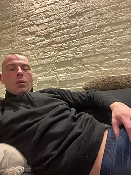 Snapshot of Rotteei1 chatting on January 31, 8:40 pm Rotteei1 online show from January 31, 8:40 pm