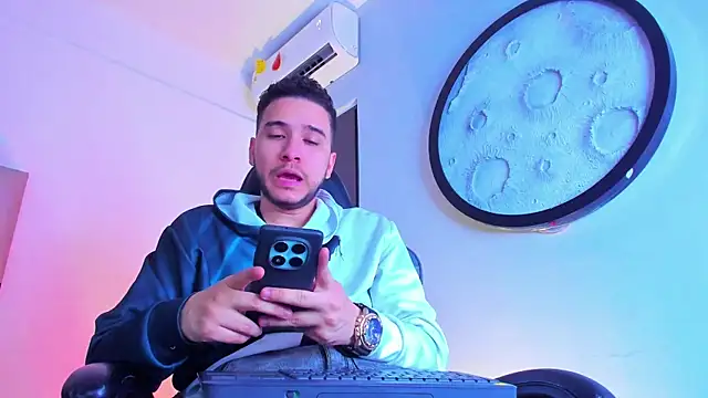 mike 257 online show from February 21, 11:55 am