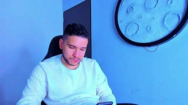 mike 257 online show from April 16, 11:33 am